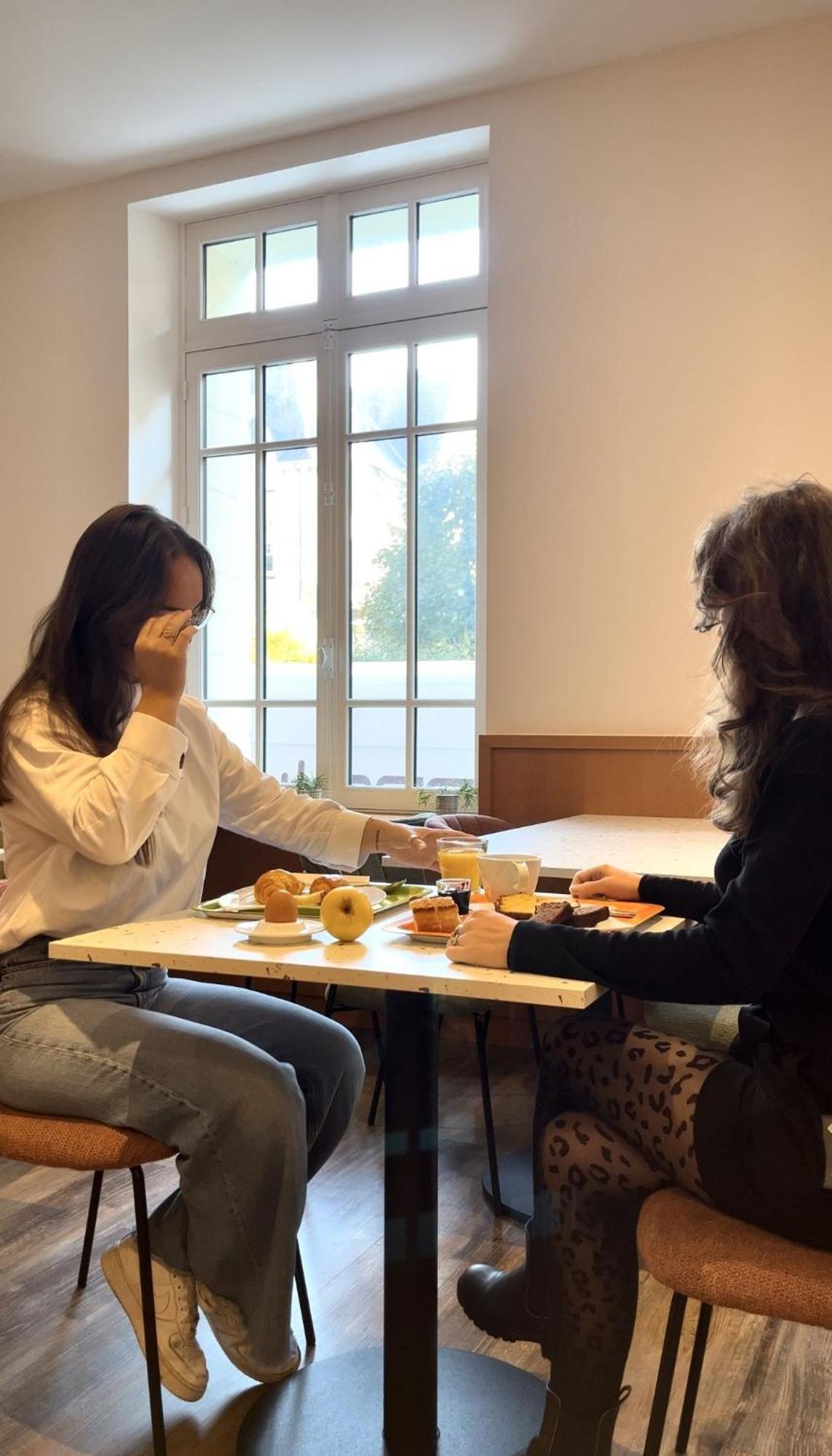 迪纳尔巴尔莫勒尔舒适酒店 外观 照片